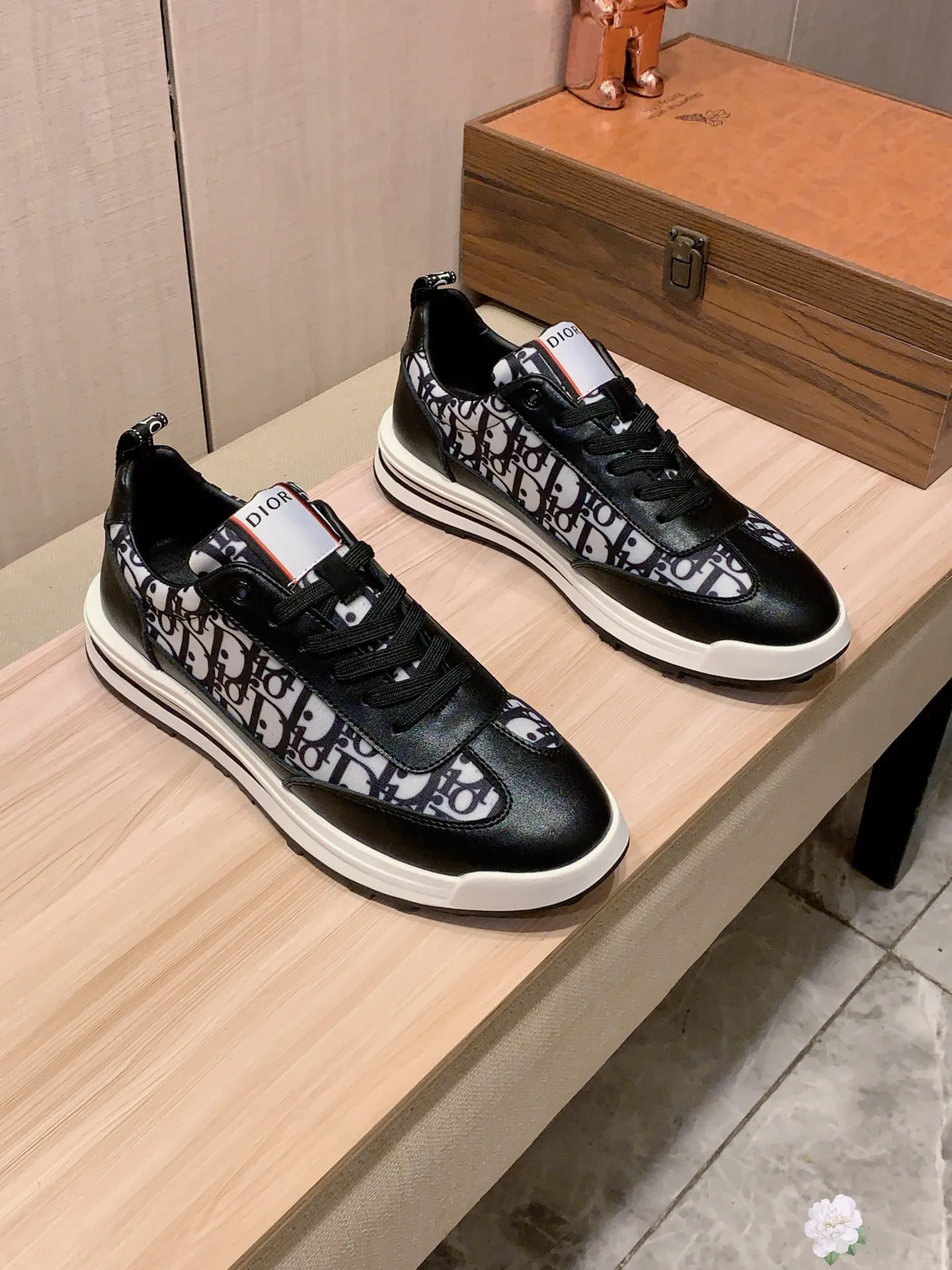 Men's men's shoes 💰442💰💰🎩🎩[Lightning][Lightning] "Dior DIOR*" latest • popular casual shoes, top brand [seduce] luxury ~ purchasing agency, top ~ quality. [Strong] The upper is made of imported breathable cowhide with material ➕ breathable sheepskin feet (•) and fine workmanship. The original stylish and stylish soft rubber wear-resistant and non-slip outsole is light and comfortable on the feet. The real thing looks better when photographed in person. 004: code: 38-44, 2️⃣ colors selected